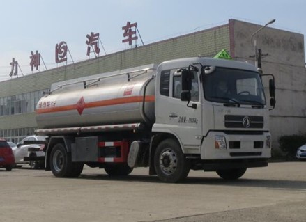 國六東風(fēng)天錦鋁合金油罐車圖片 國六東風(fēng)天錦鋁合金油罐車圖片