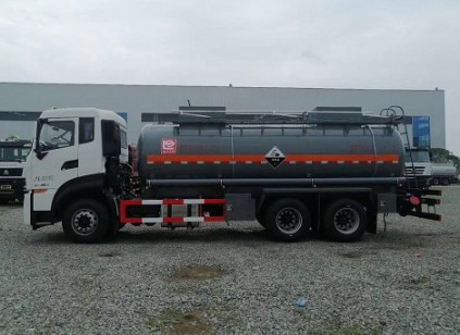 國六東風(fēng)天龍后八輪腐蝕性物品罐式運(yùn)輸車圖片 國六東風(fēng)天龍后八輪腐蝕性物品罐式運(yùn)輸車圖片