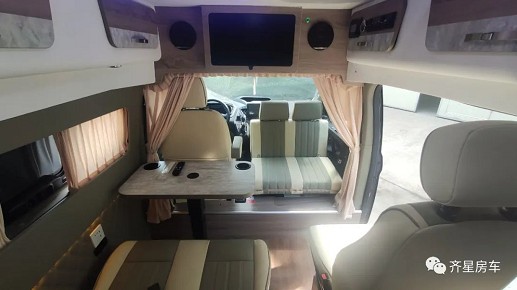 齊星新全順中頂升頂房車(chē) 齊星新全順中頂升頂房車(chē)
