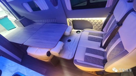 齊星新全順中頂升頂房車(chē) 齊星新全順中頂升頂房車(chē)