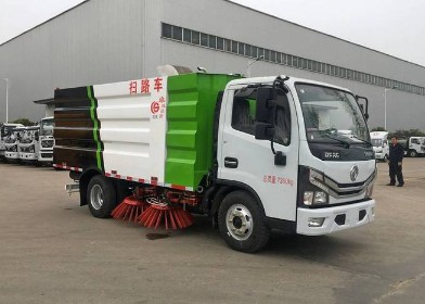 國(guó)六東風(fēng)小多利卡掃路車(chē) 國(guó)六東風(fēng)小多利卡掃路車(chē)